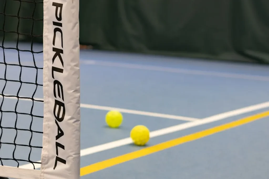 kham pha six zero lua chon vuot troi danh cho nguoi choi phong thu pickleball