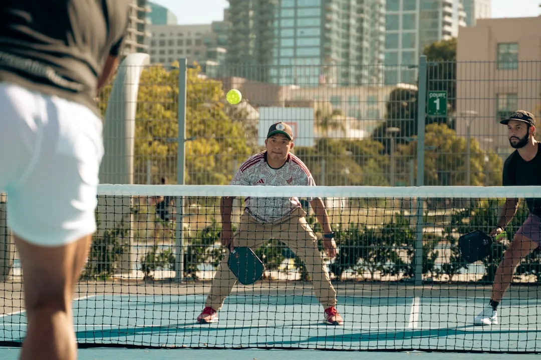 co nen chon vot six zero e nang cap ky nang choi pickleball