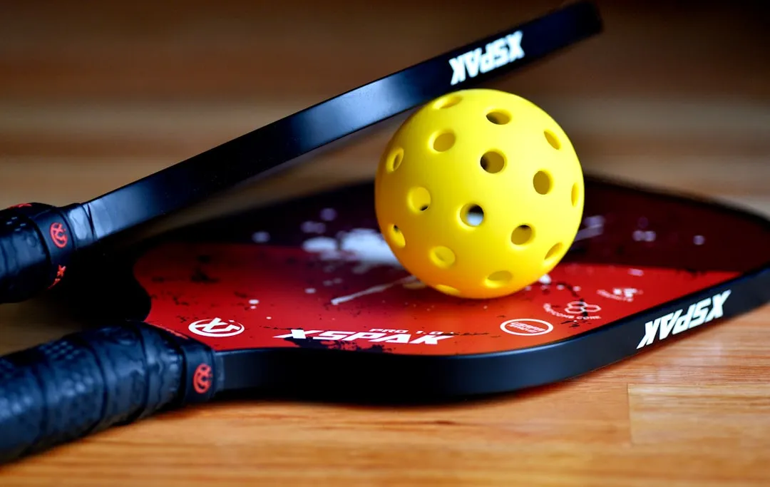 kham pha cac mau vot pickleball six zero inh cao nam 2026