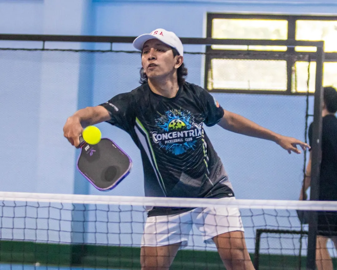 kham pha six zero thuong hieu ang inh vi o phan khuc nao trong the gioi pickleball